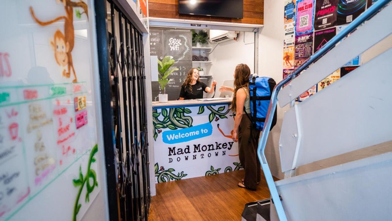 Хостел Mad Monkey Downtown Сидней Экстерьер фото